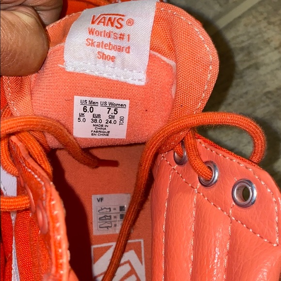 Shoes - Picture 4 of 5